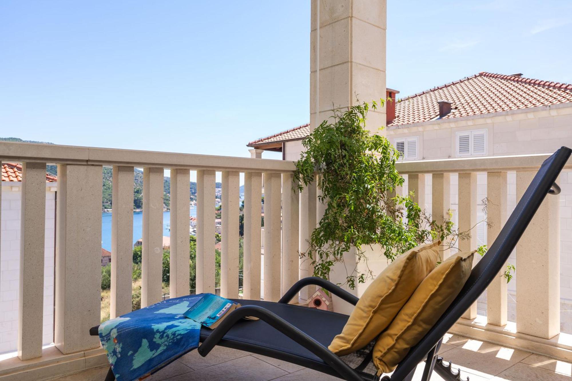 Seaview Elegance Apartment ซาตอน ภายนอก รูปภาพ