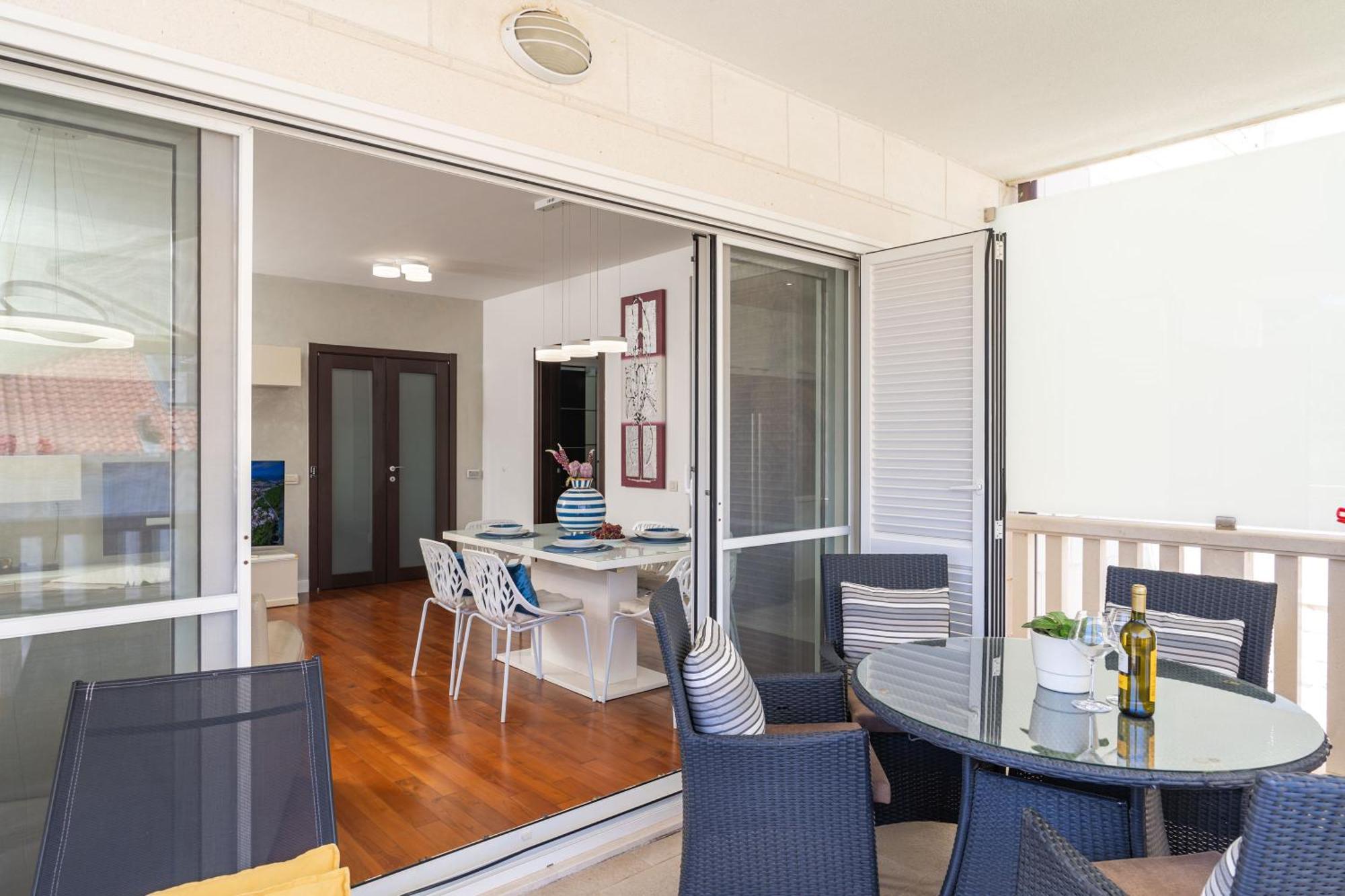 Seaview Elegance Apartment ซาตอน ภายนอก รูปภาพ